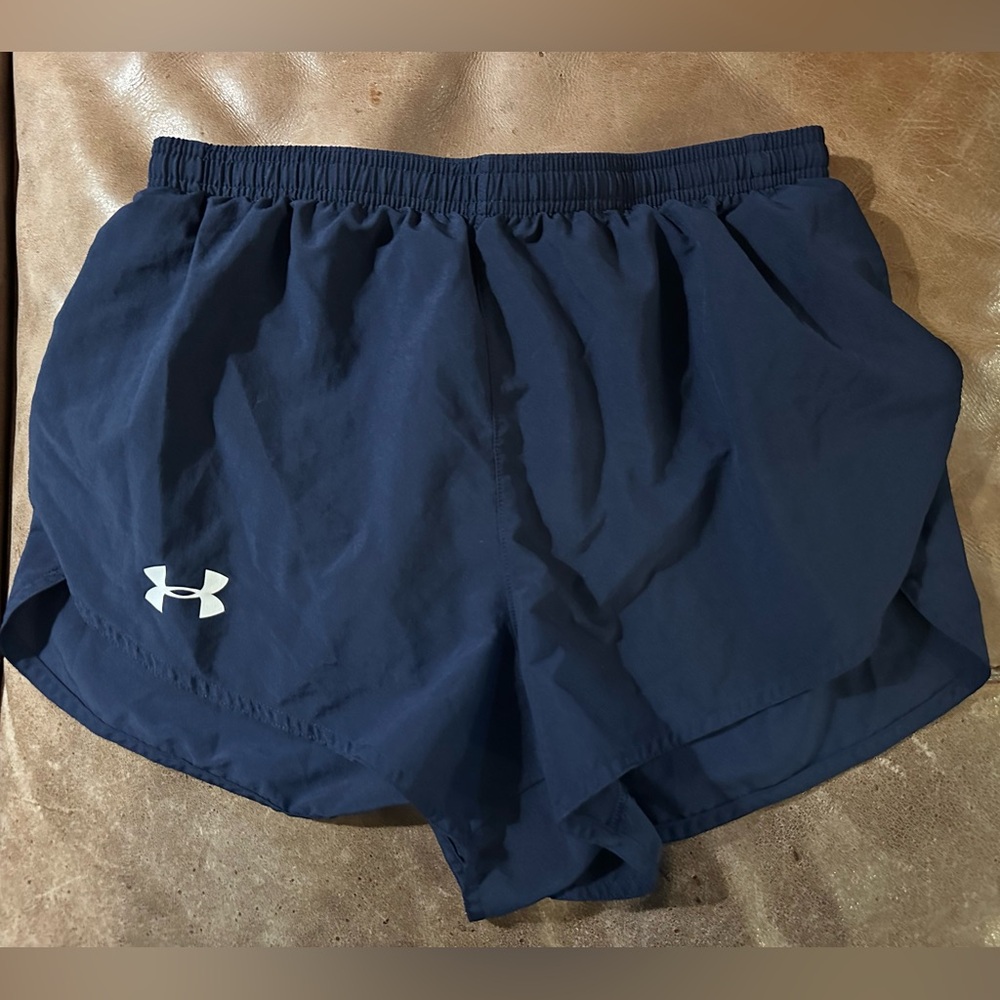 Men’s Under Armour MEDIUM 3” inseam running shorts track cross country XC - navy